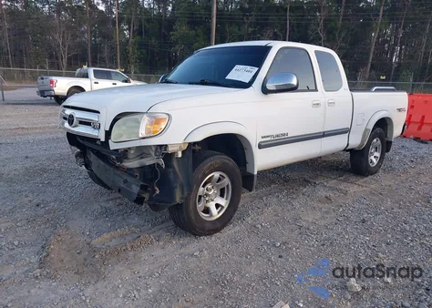 2005 Toyota Tundra Sr5 V8 z USA, uszkodzony, nr VIN 5TBRT34125S461071